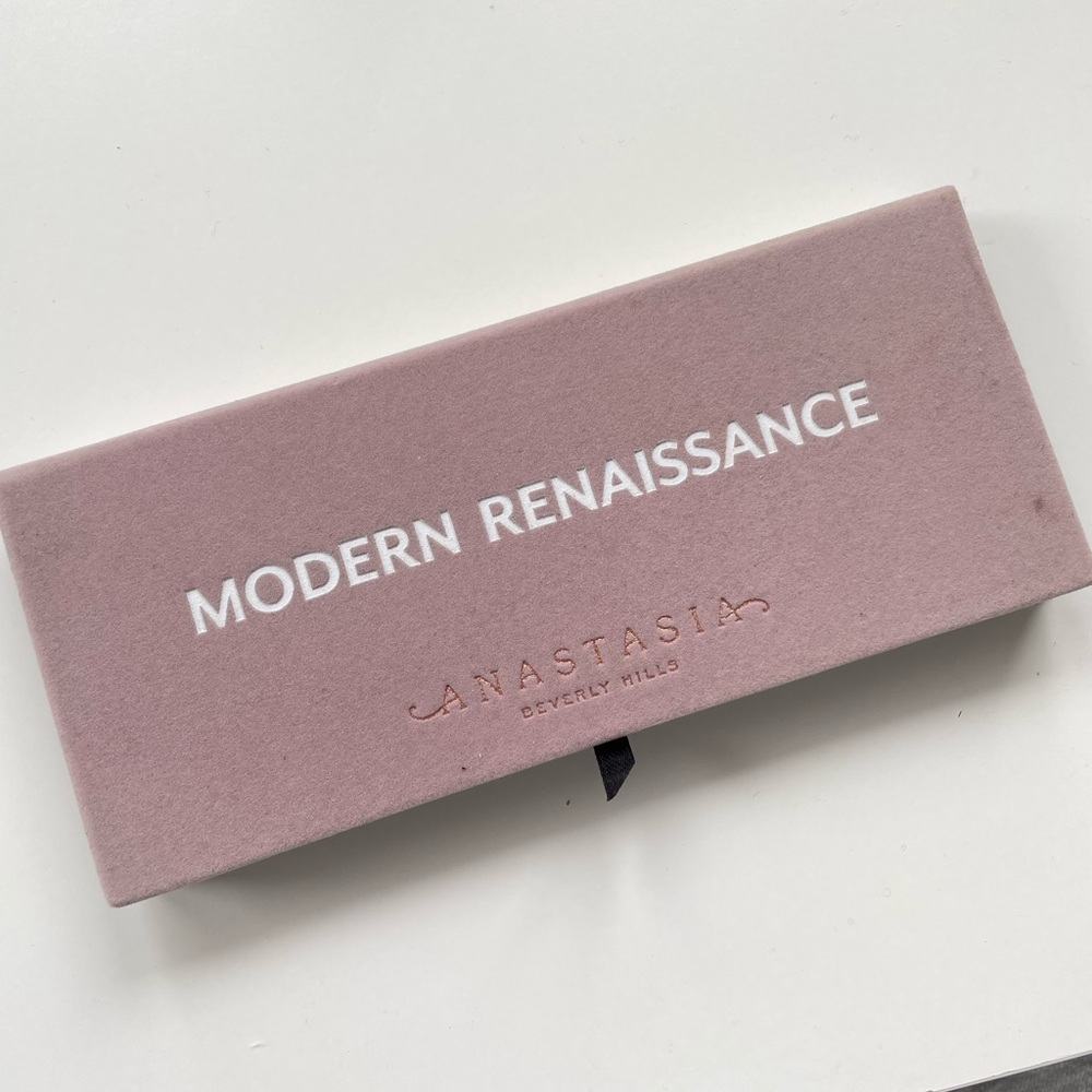 Anastasia Beverly Hills Modern Renaissance Eyeshadow Palette